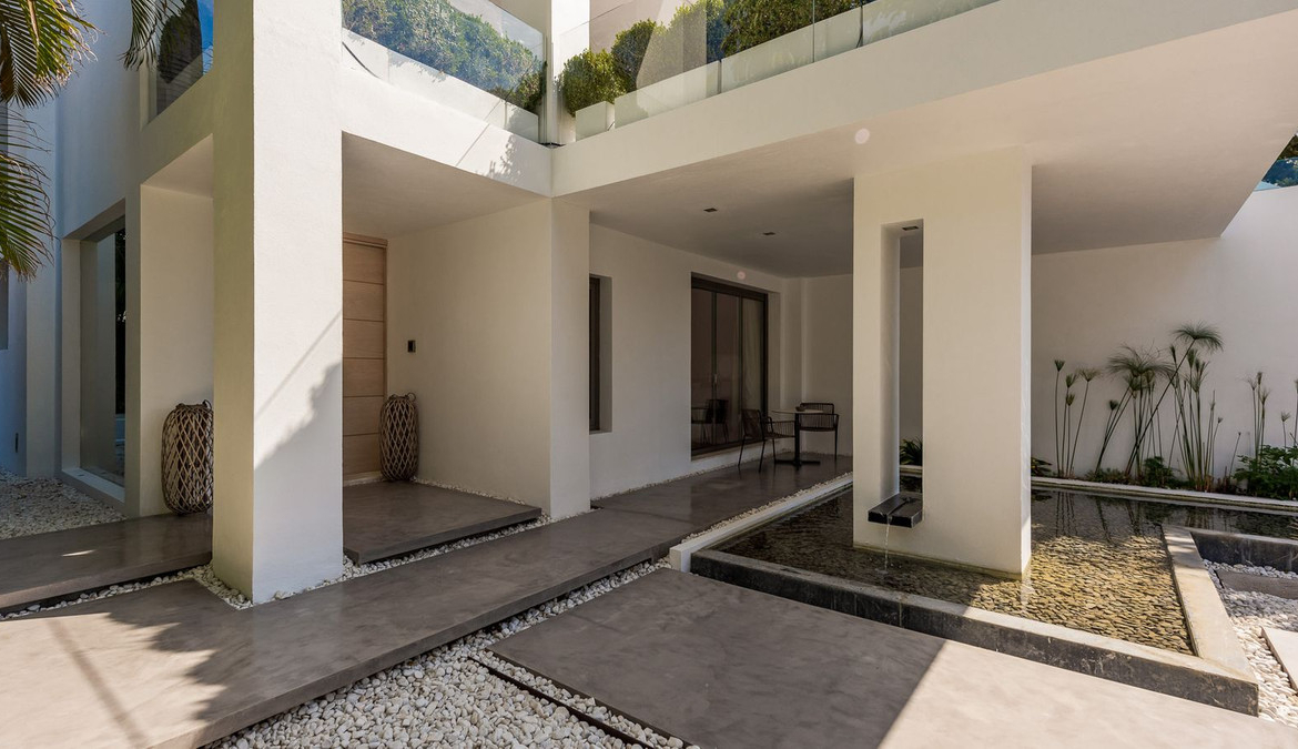 Marbella Golden Mile Marbella villa 4 Bedrooms