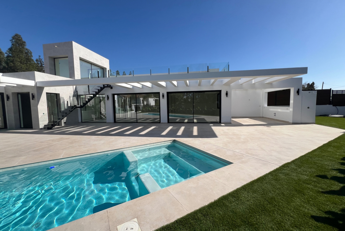 Las Lagunas de Mijas villa 5 Bedrooms