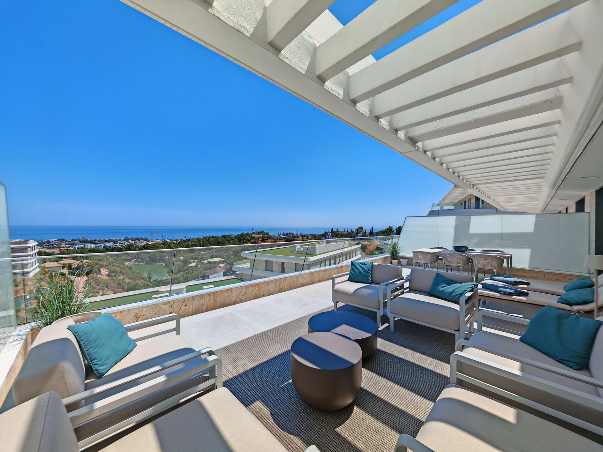 luxo-estate-9 Estepona apartment 3 Bedrooms