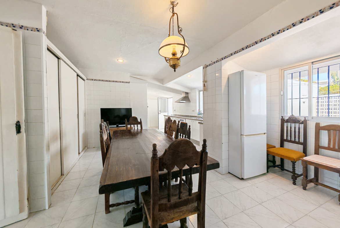 Guadalmina Baja San Pedro Alcantara villa 4 Bedrooms