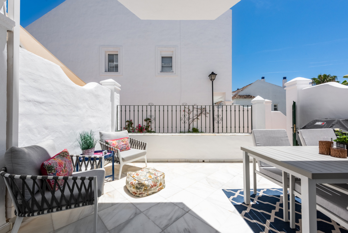 Marbella Golden Mile Marbella townhouse 3 Bedrooms