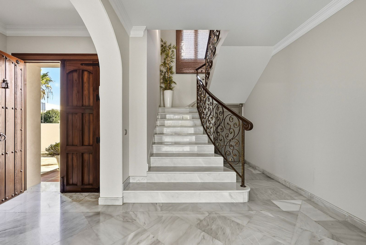 Guadalmina Alta San Pedro Alcantara villa 5 Bedrooms