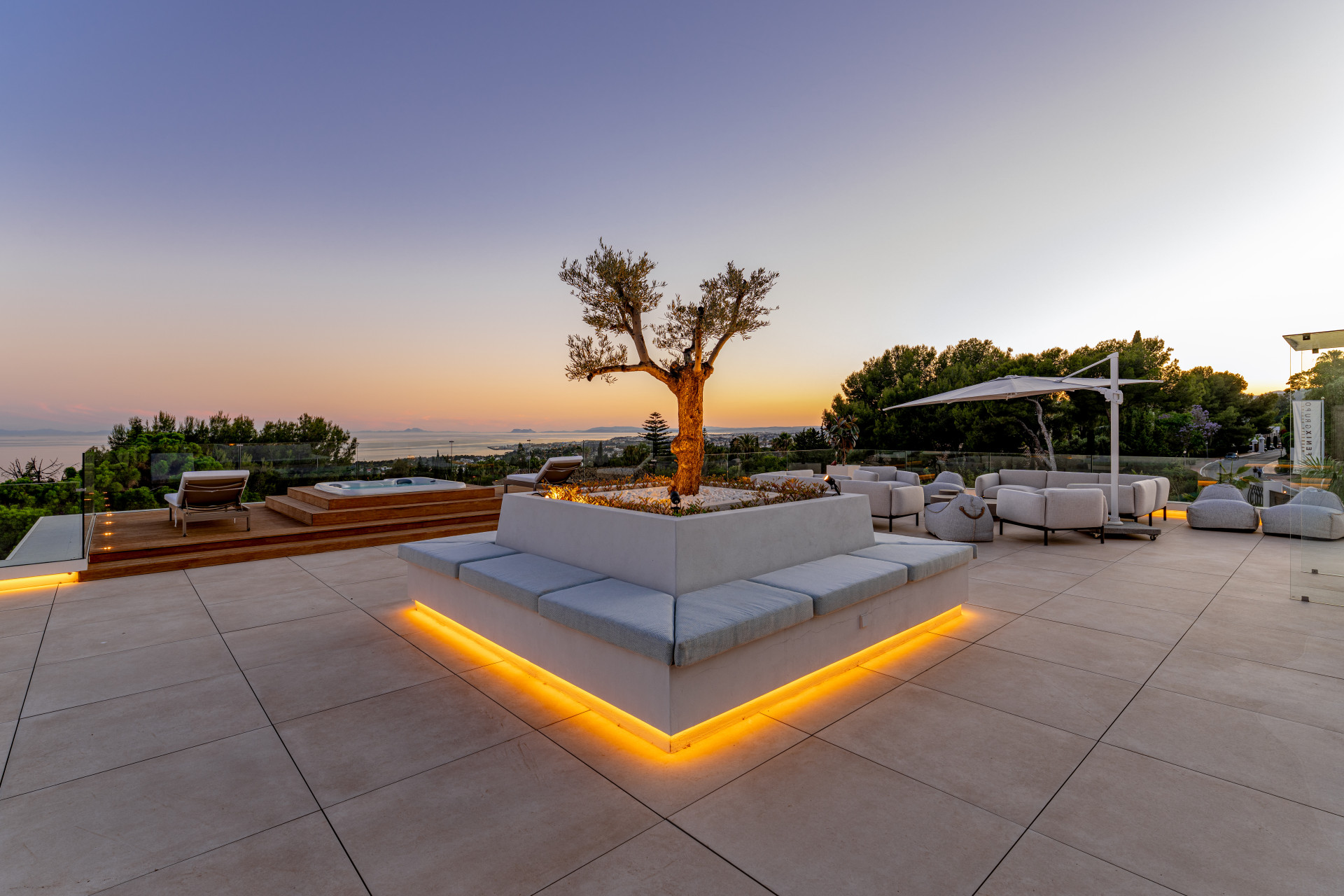 luxo-estate-9 Sierra Blanca Marbella villa 6 Bedrooms
