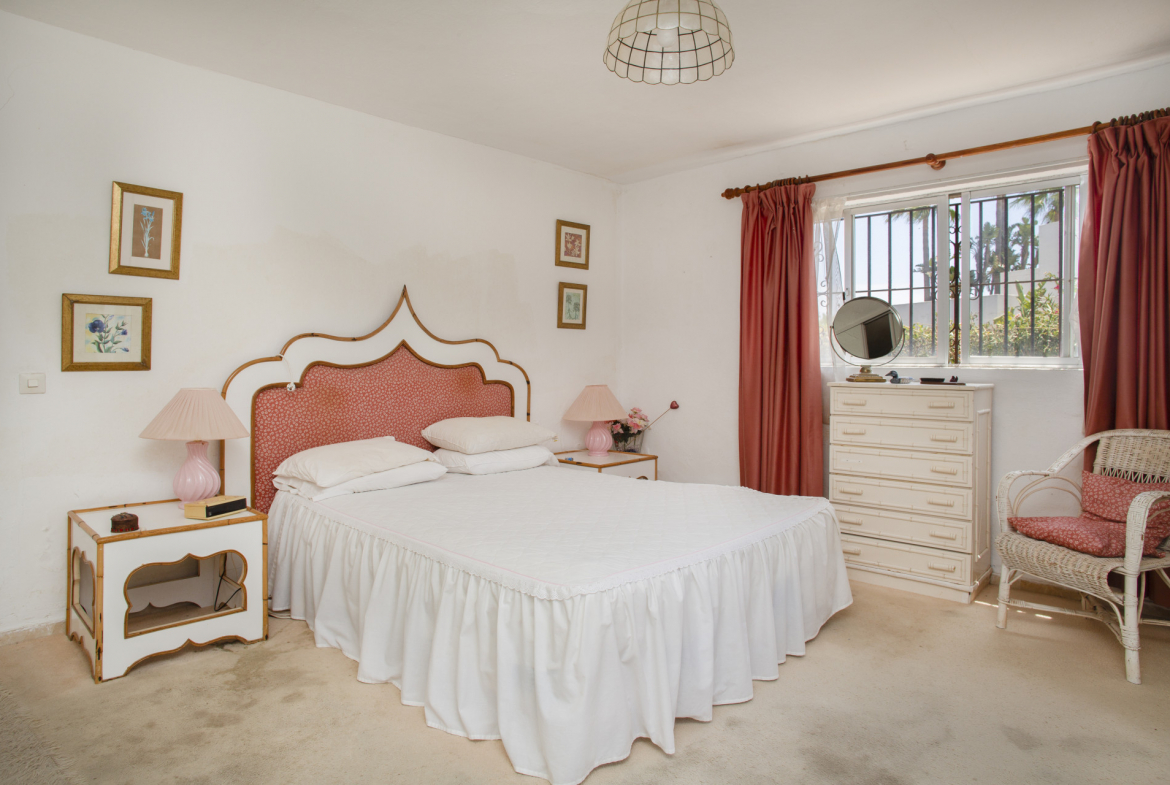 Guadalmina Baja San Pedro Alcantara villa 4 Bedrooms