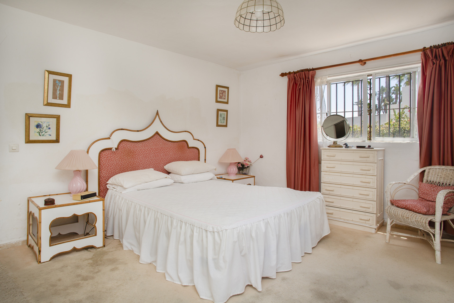 Guadalmina Baja San Pedro Alcantara villa 4 Bedrooms