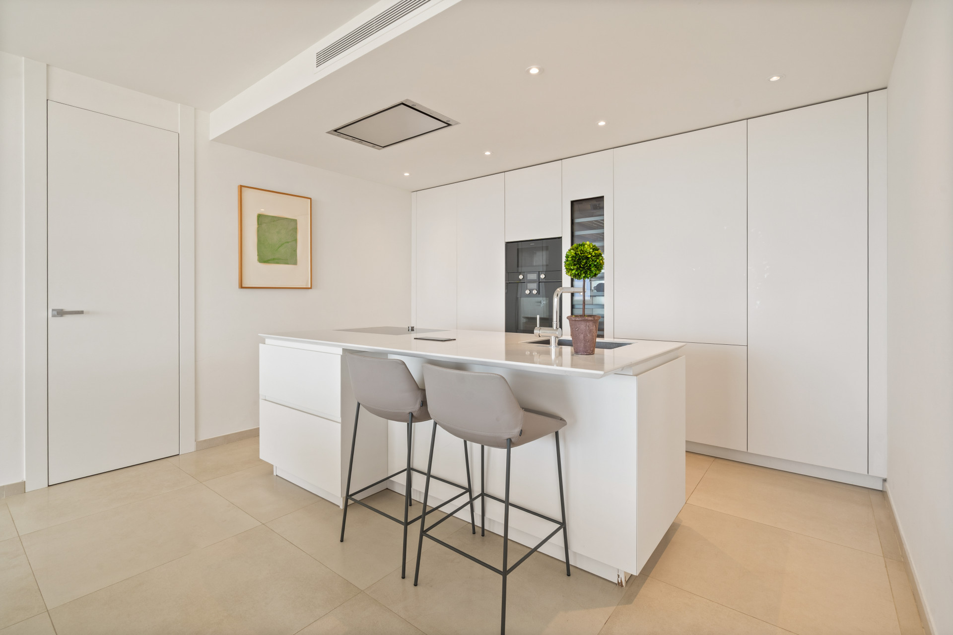 luxo-estate-9 Nueva Andalucia Marbella apartment 5 Bedrooms