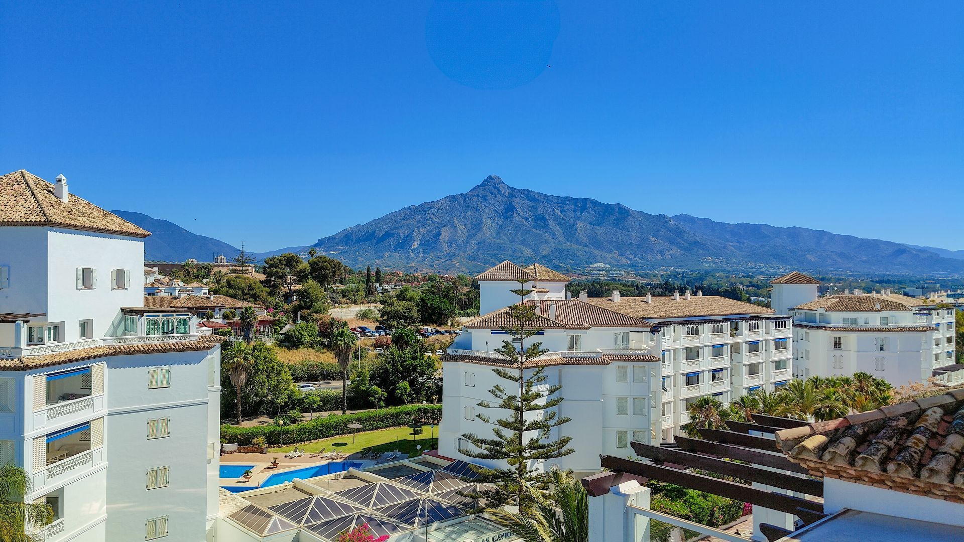 Nueva Andalucia Marbella apartment 3 Bedrooms