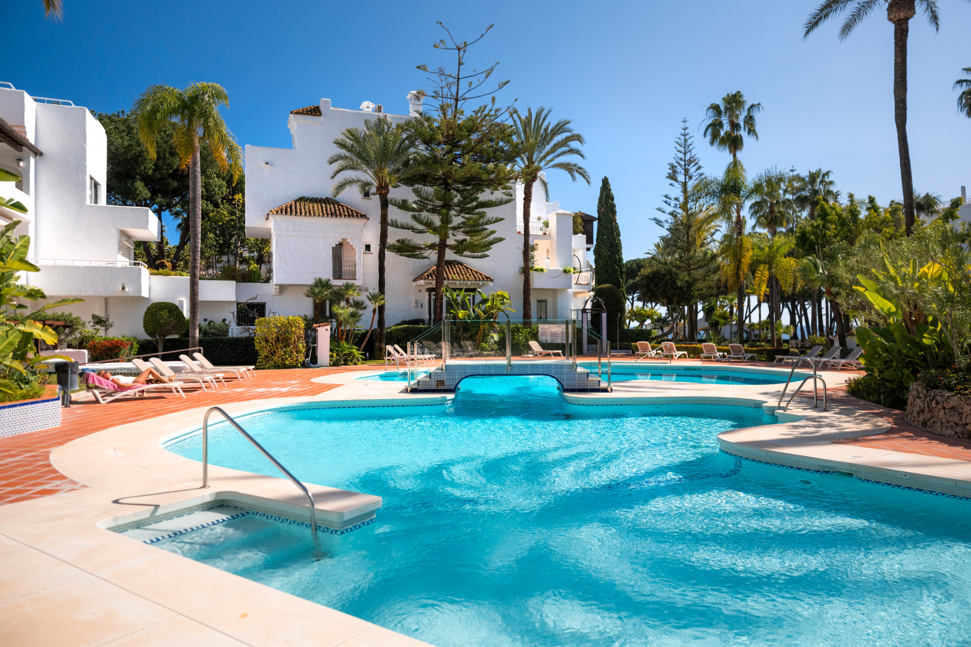 CP7911 Marbella Golden Mile Marbella penthouse 3 Bedrooms